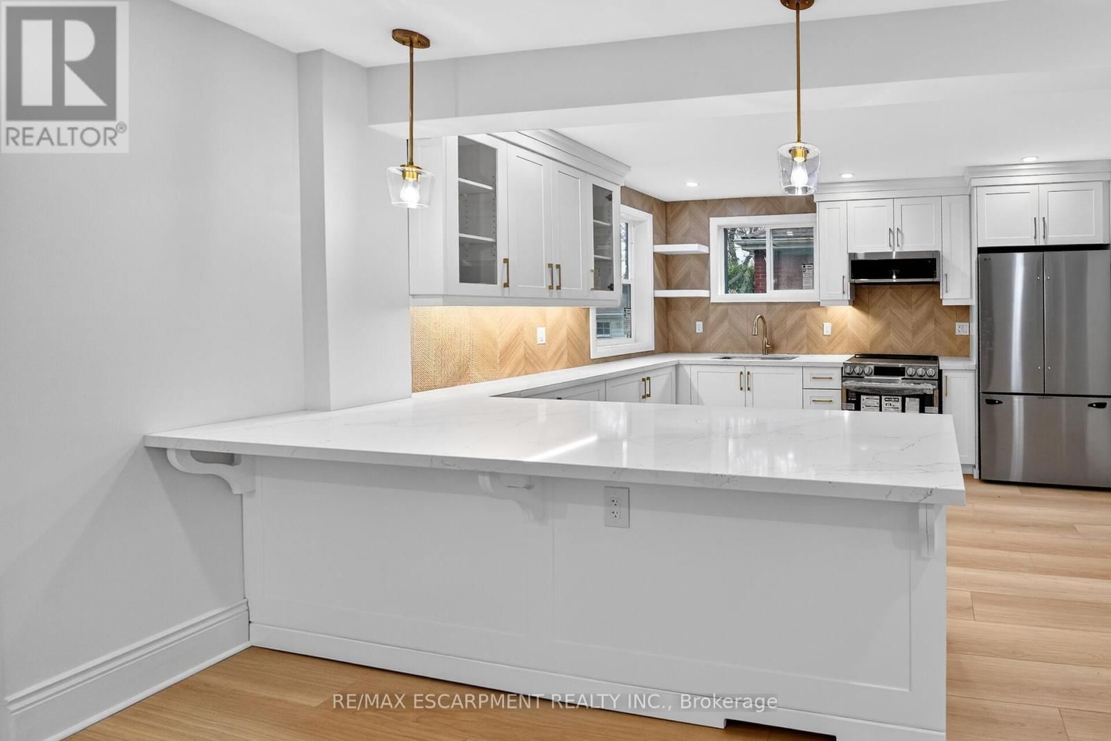 101 HOUGHTON AVENUE SOUTH Image 13