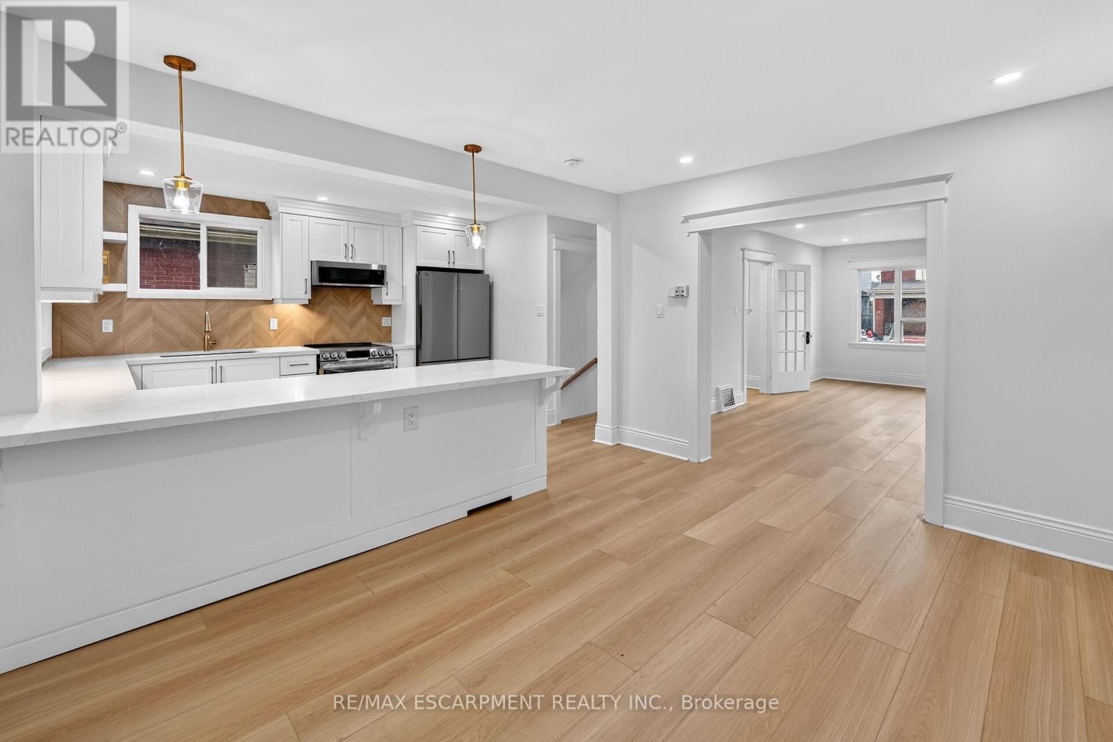 101 HOUGHTON AVENUE SOUTH Image 16