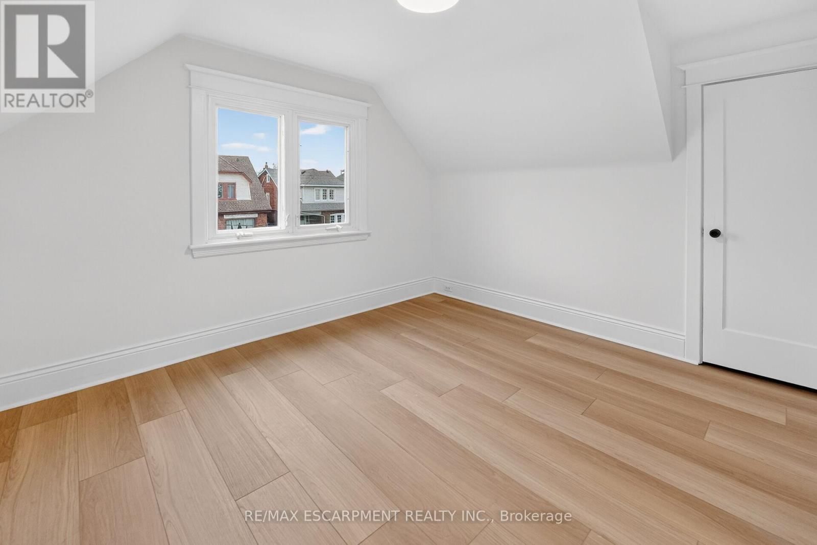 101 HOUGHTON AVENUE SOUTH Image 22