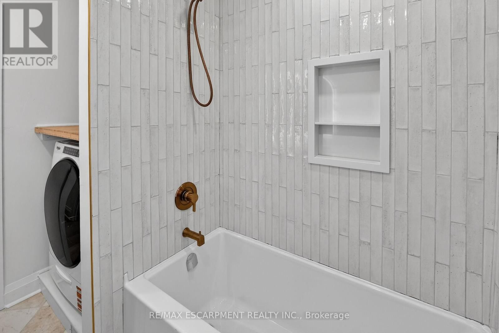 101 HOUGHTON AVENUE SOUTH Image 27