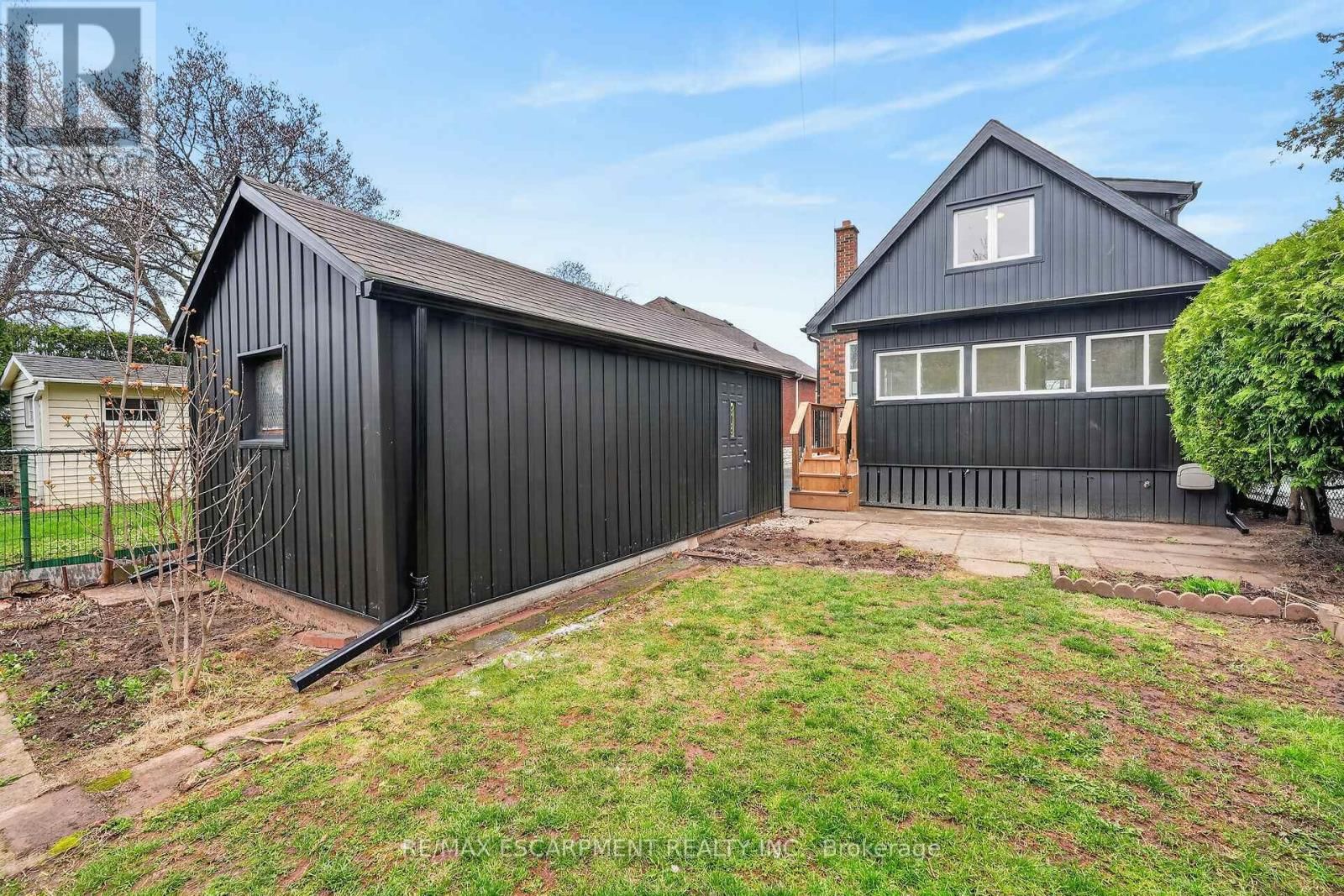 101 HOUGHTON AVENUE SOUTH Image 36