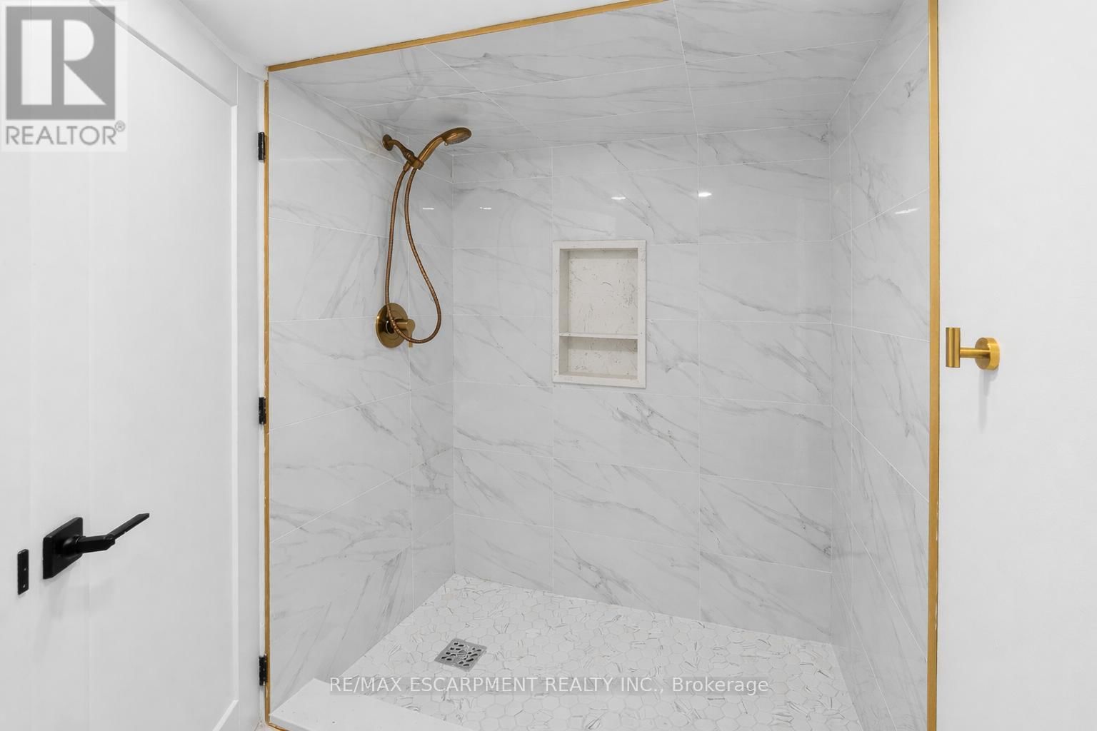 101 HOUGHTON AVENUE SOUTH Image 39