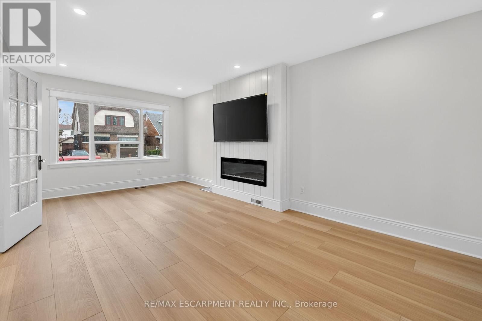 101 HOUGHTON AVENUE SOUTH Image 9