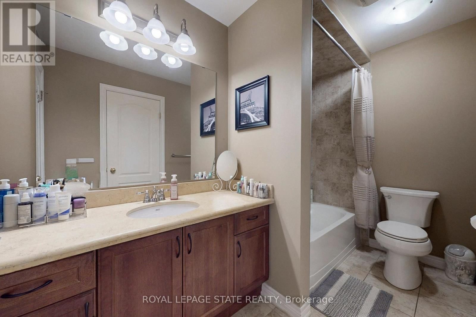 34 FOREST VALLEY CRESCENT Image 35