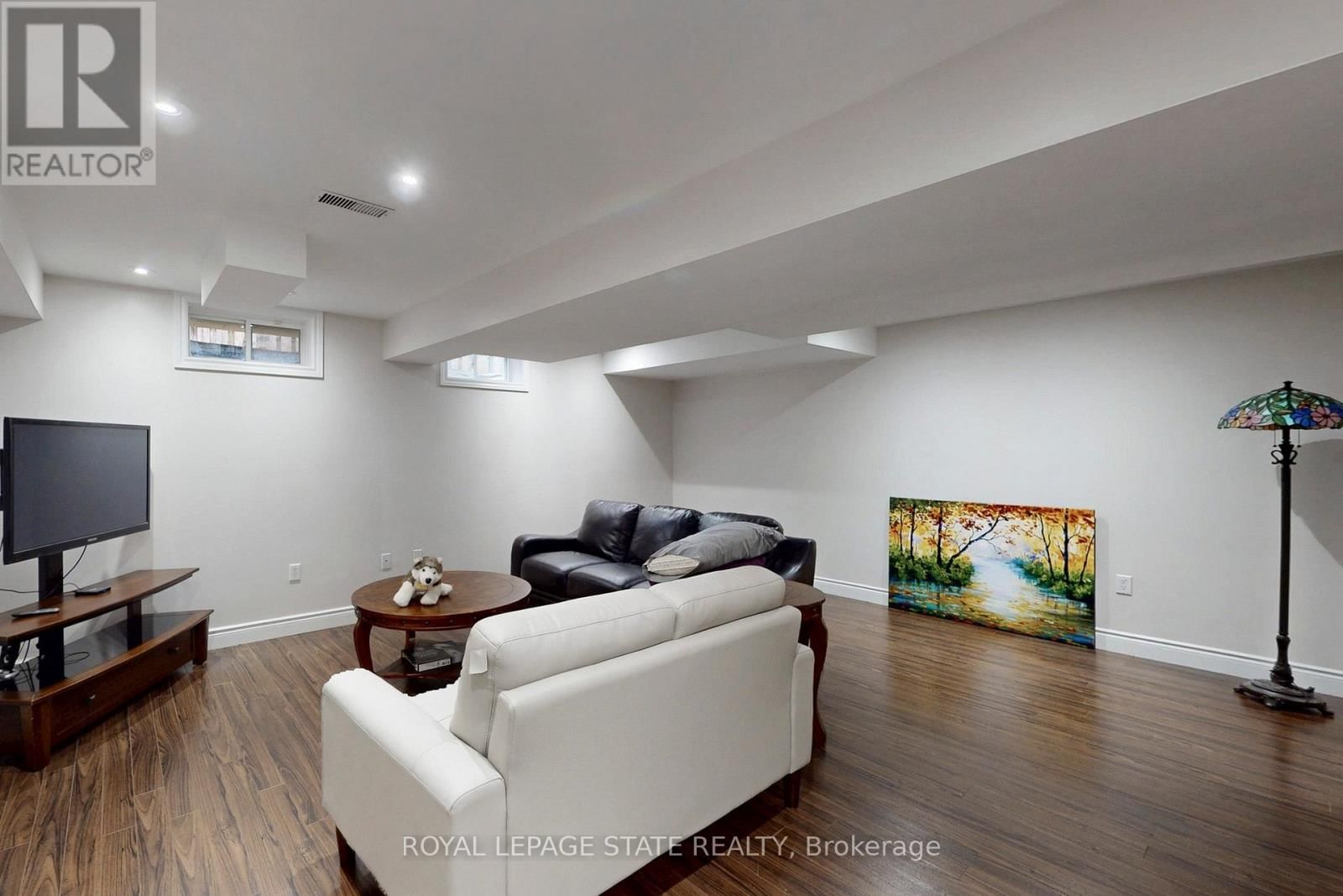 34 FOREST VALLEY CRESCENT Image 37