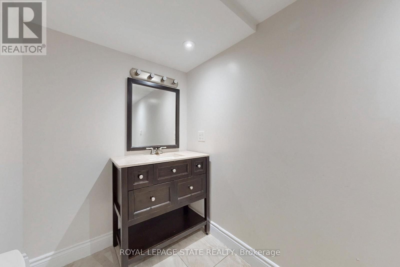 34 FOREST VALLEY CRESCENT Image 41