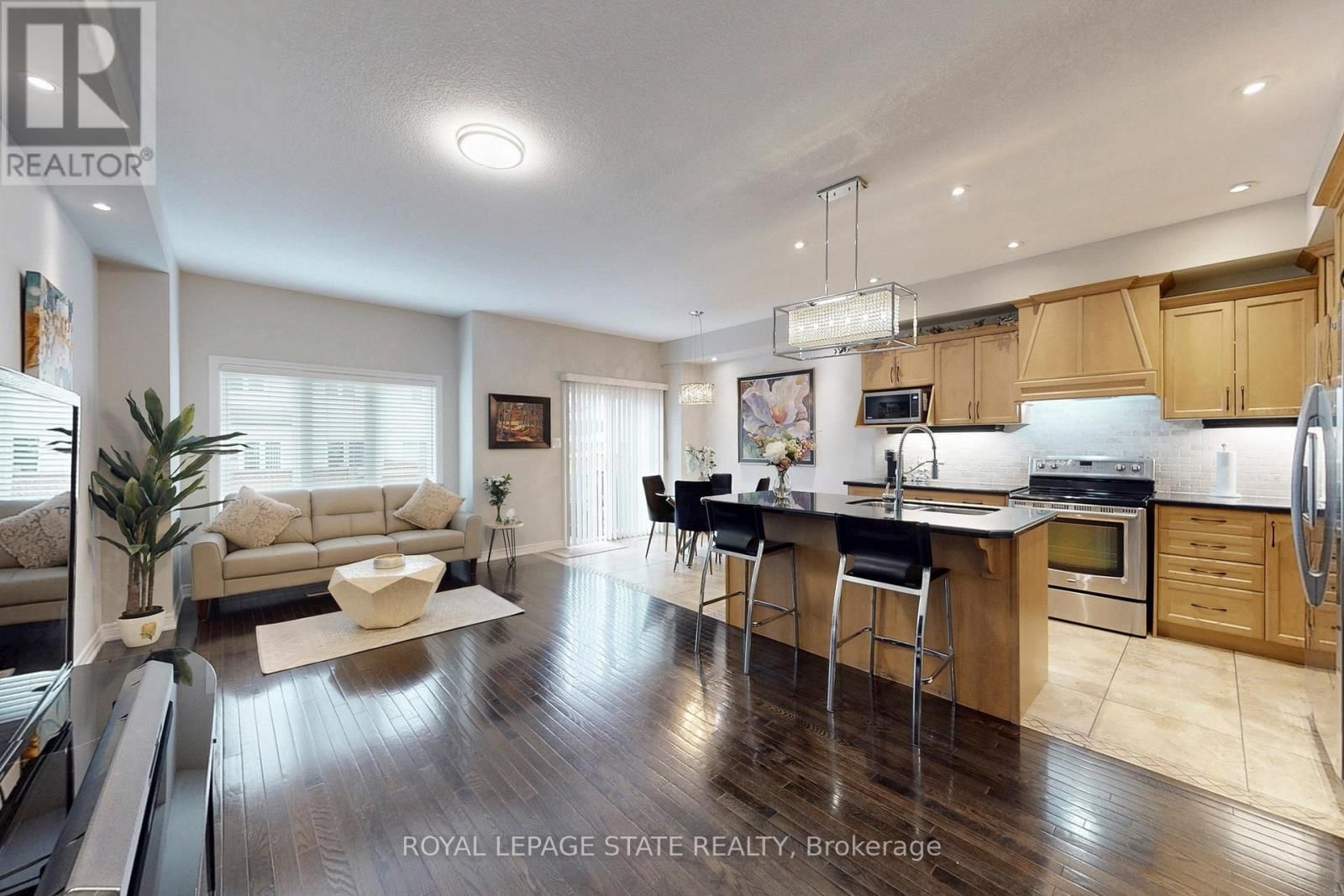 34 FOREST VALLEY CRESCENT Image 6