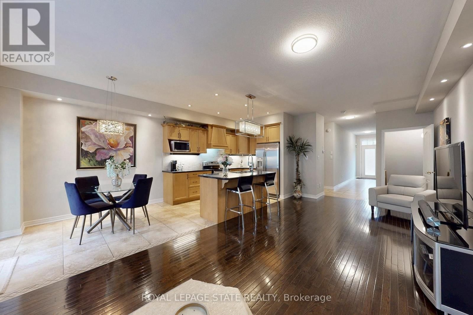 34 FOREST VALLEY CRESCENT Image 7