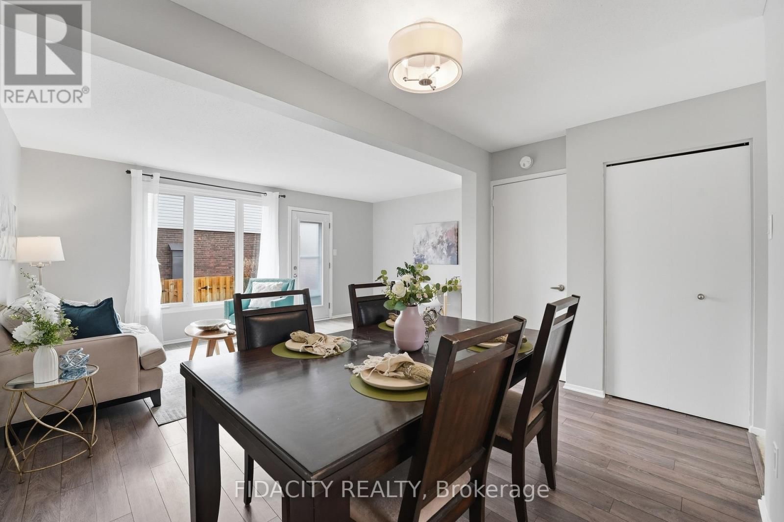 31 - 16 GLENCOE STREET Image 10