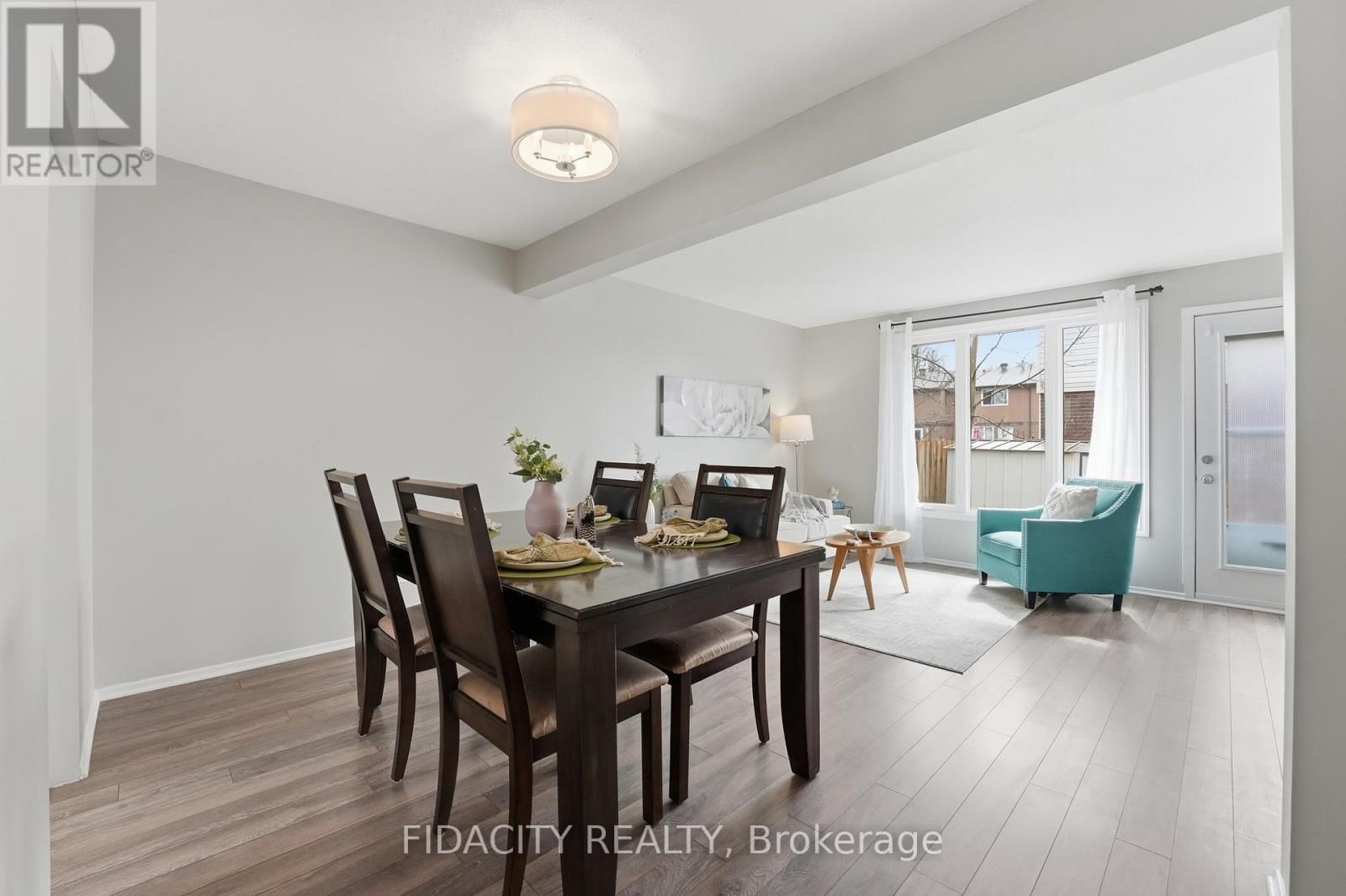 31 - 16 GLENCOE STREET Image 13