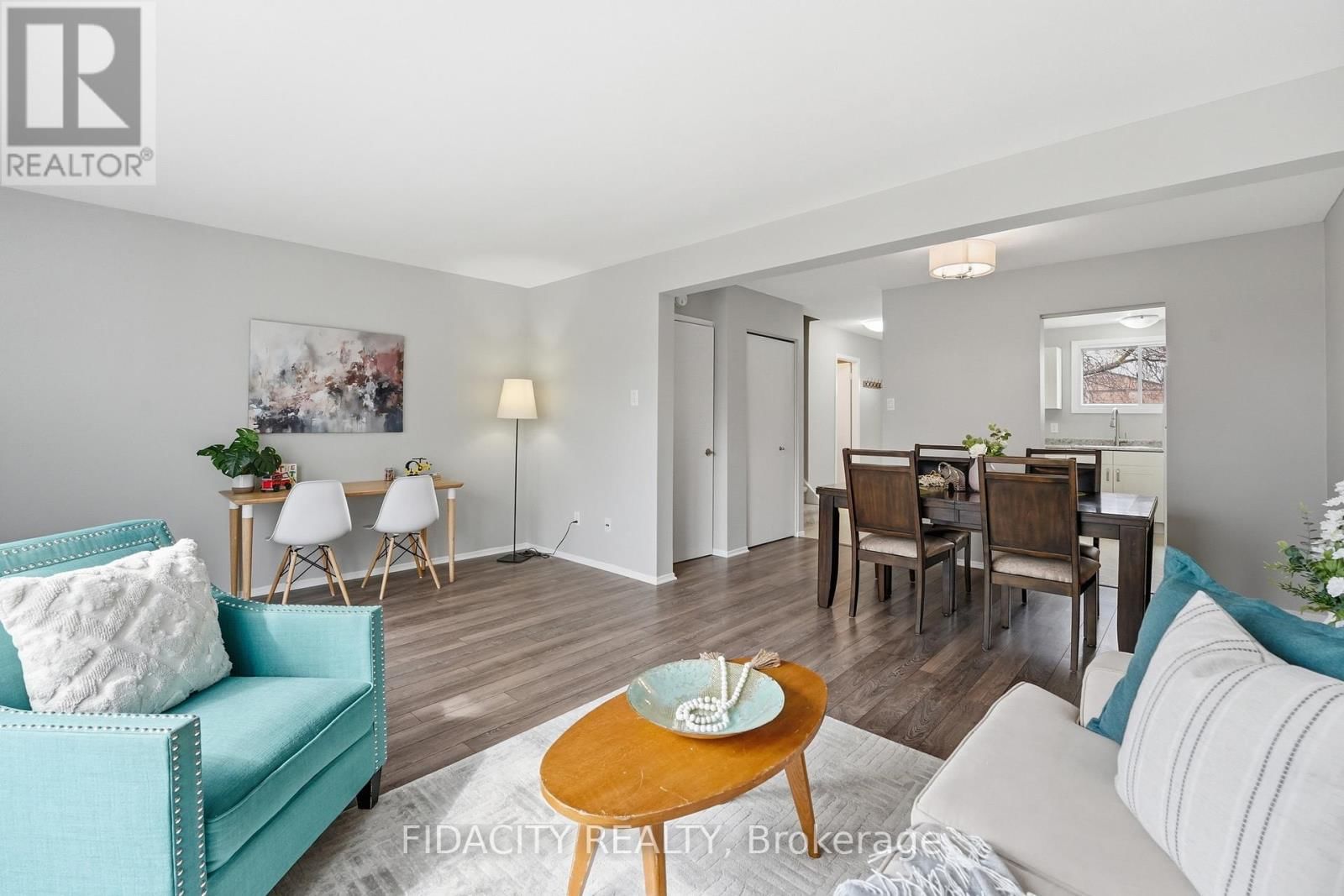 31 - 16 GLENCOE STREET Image 17