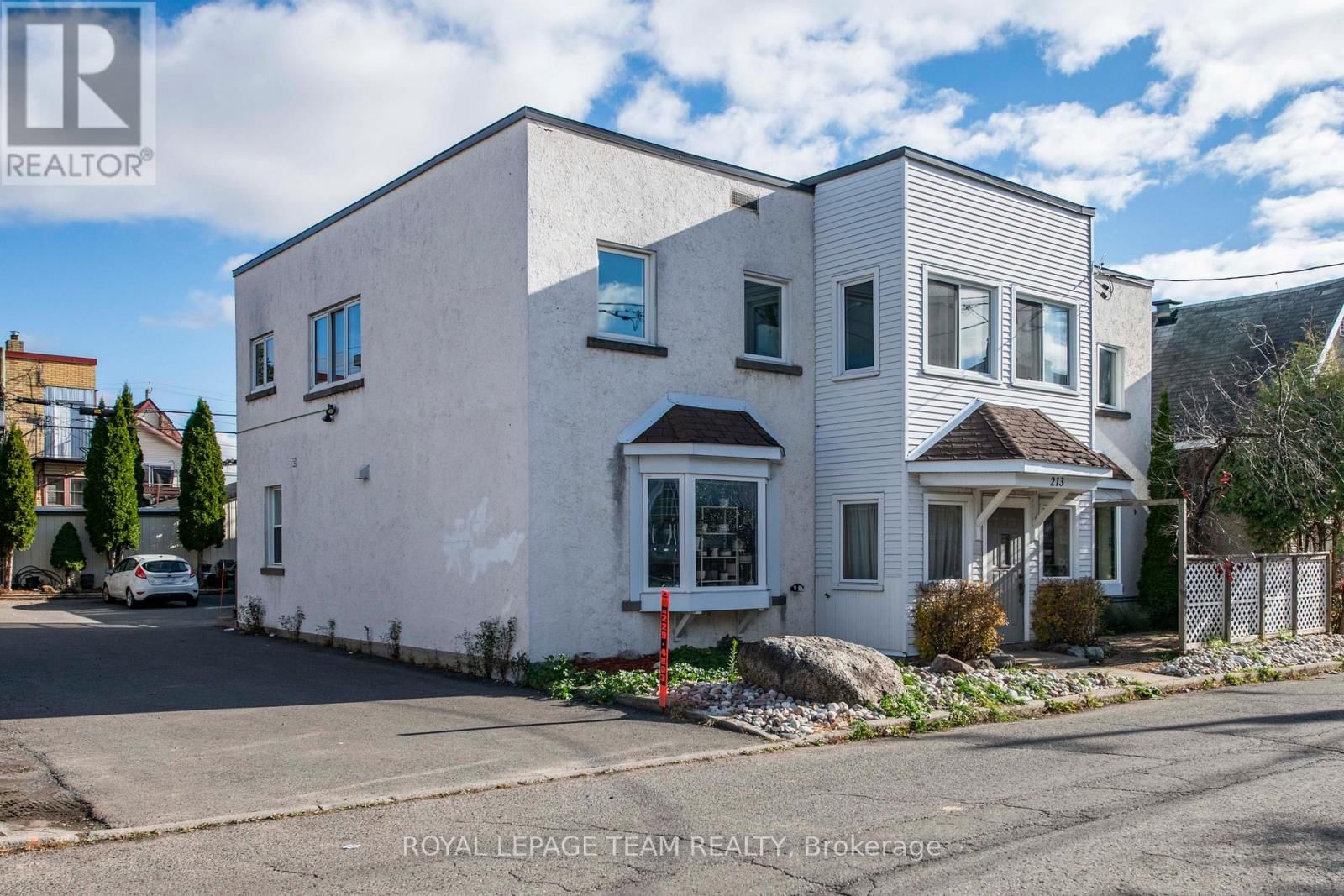 213 DESROSIERS STREET Image 1