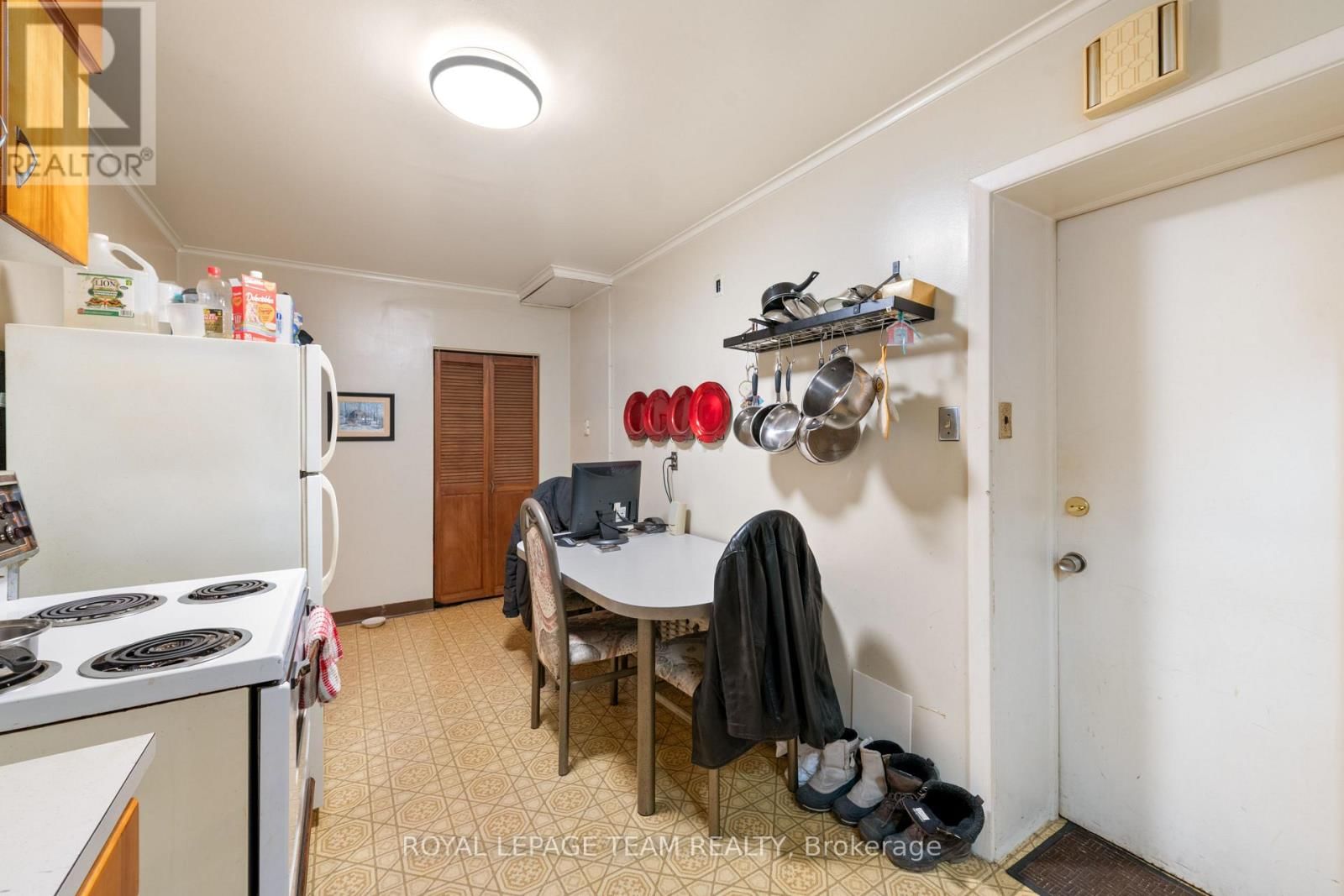 213 DESROSIERS STREET Image 18