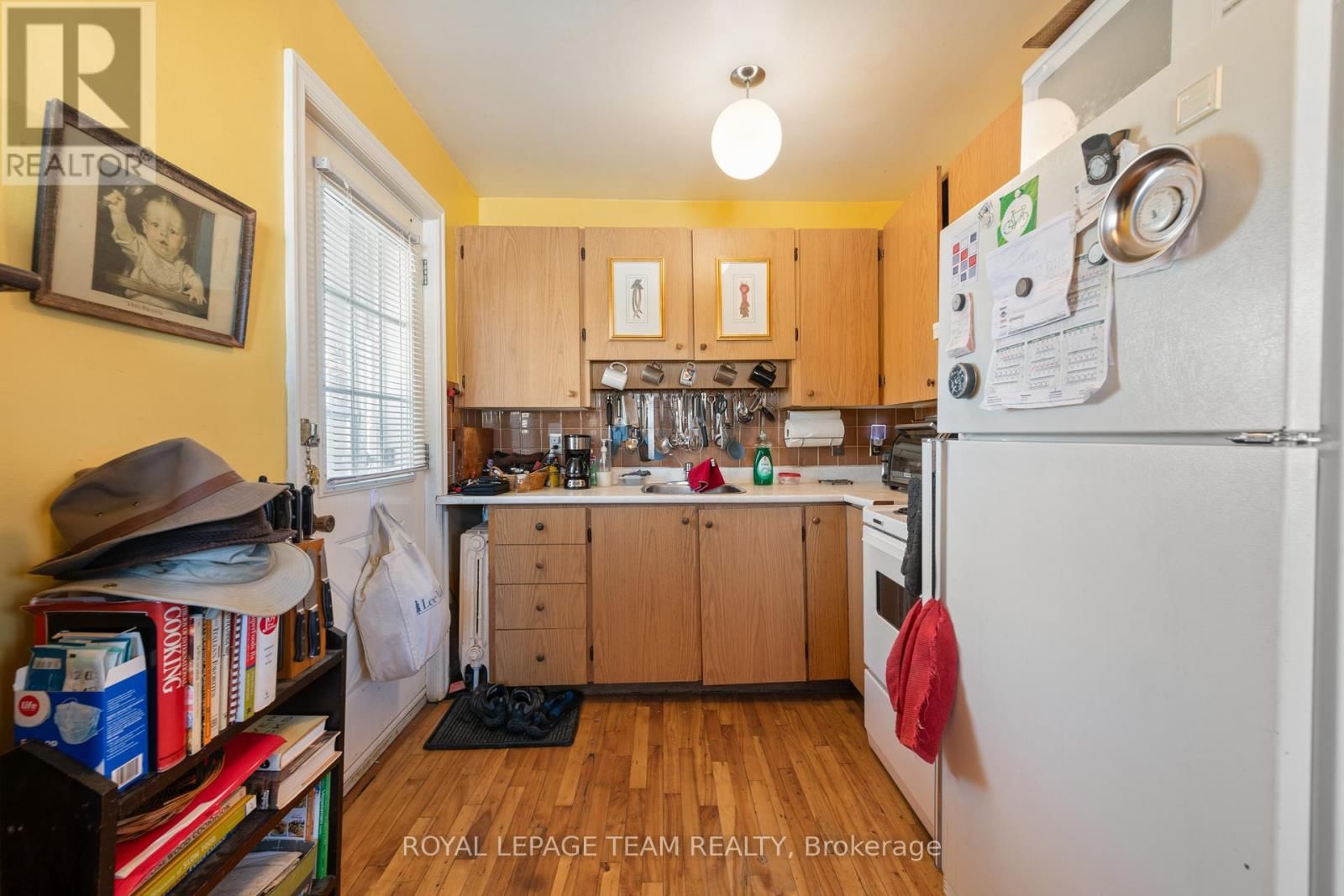 213 DESROSIERS STREET Image 31