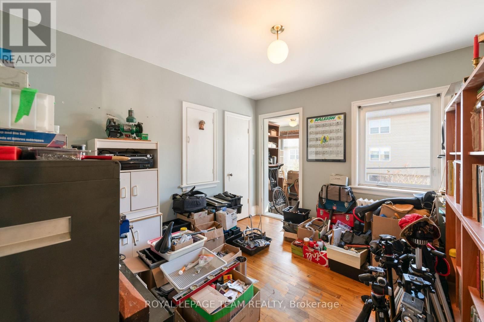 213 DESROSIERS STREET Image 34