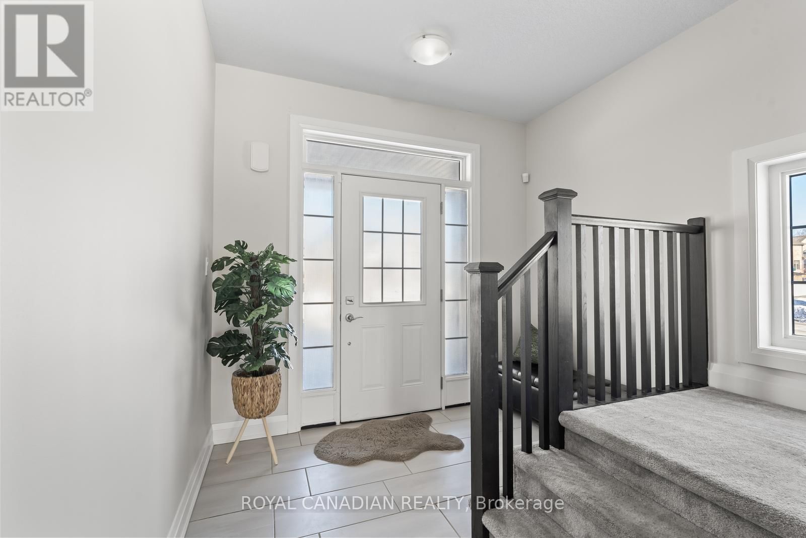 Upper - 301 BUTTONBUSH STREET Image 2