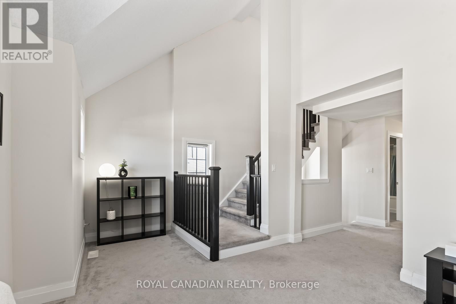 Upper - 301 BUTTONBUSH STREET Image 22