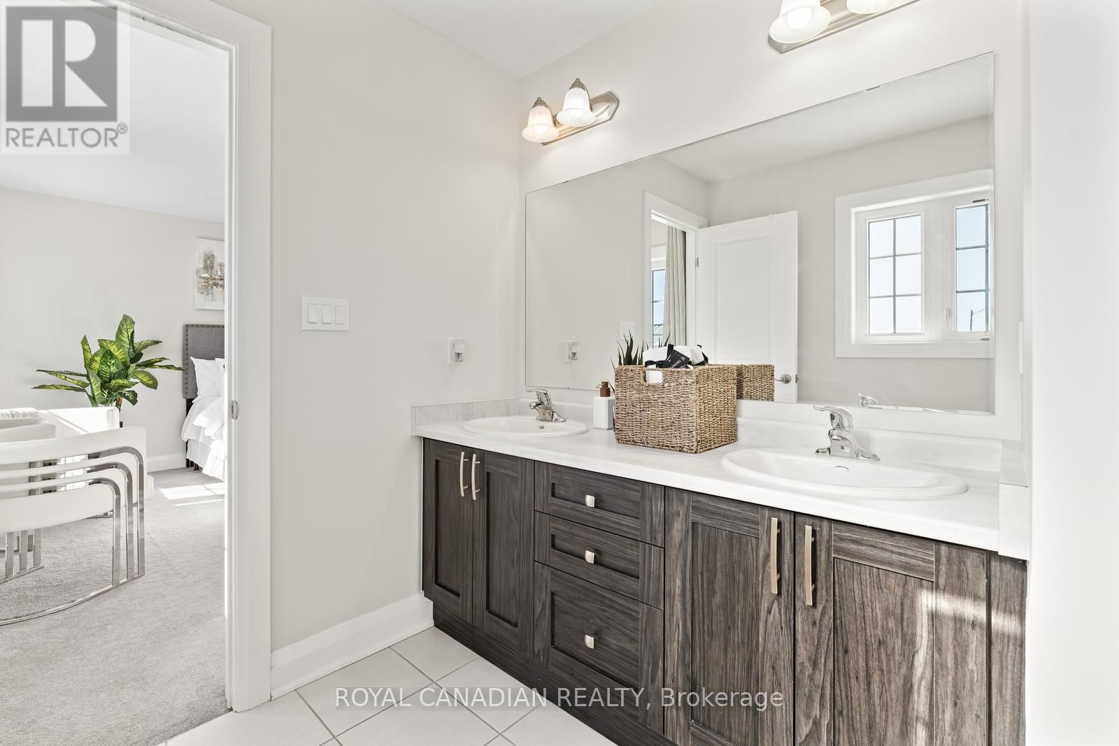 Upper - 301 BUTTONBUSH STREET Image 30