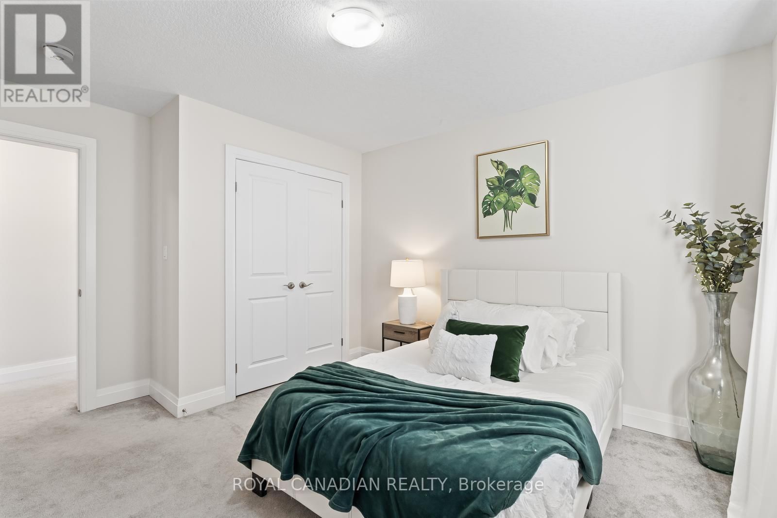 Upper - 301 BUTTONBUSH STREET Image 32