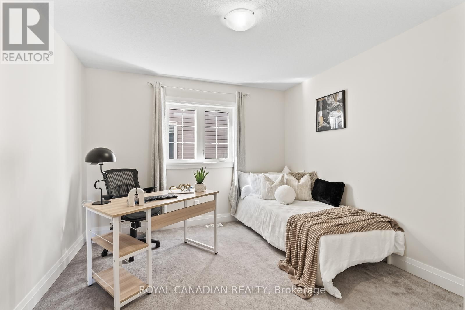 Upper - 301 BUTTONBUSH STREET Image 33