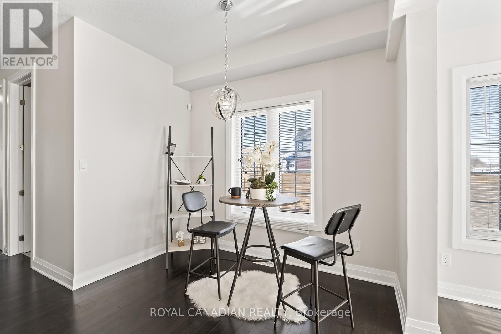 Upper - 301 BUTTONBUSH STREET Image 6