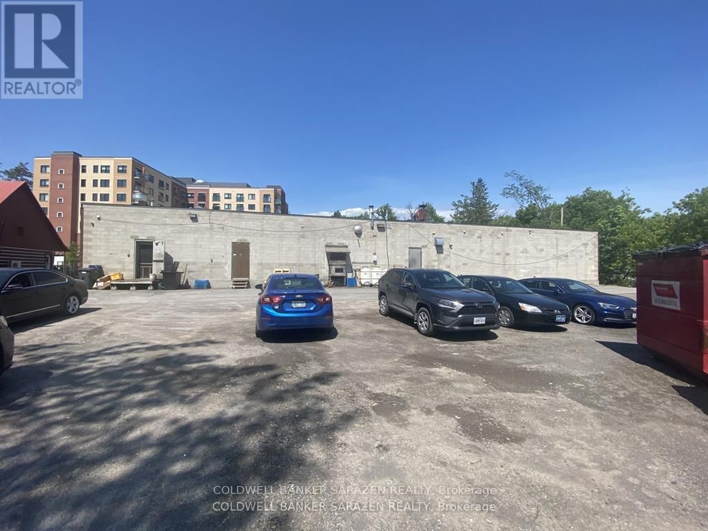 461 DONALD B MUNRO DRIVE Image 3