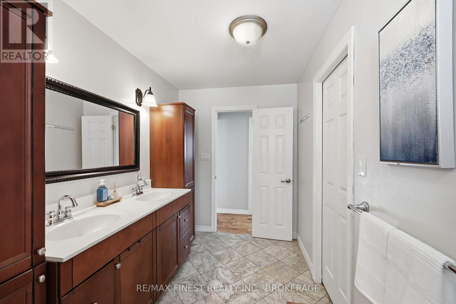 2518 RIDEAU FERRY ROAD Image 27