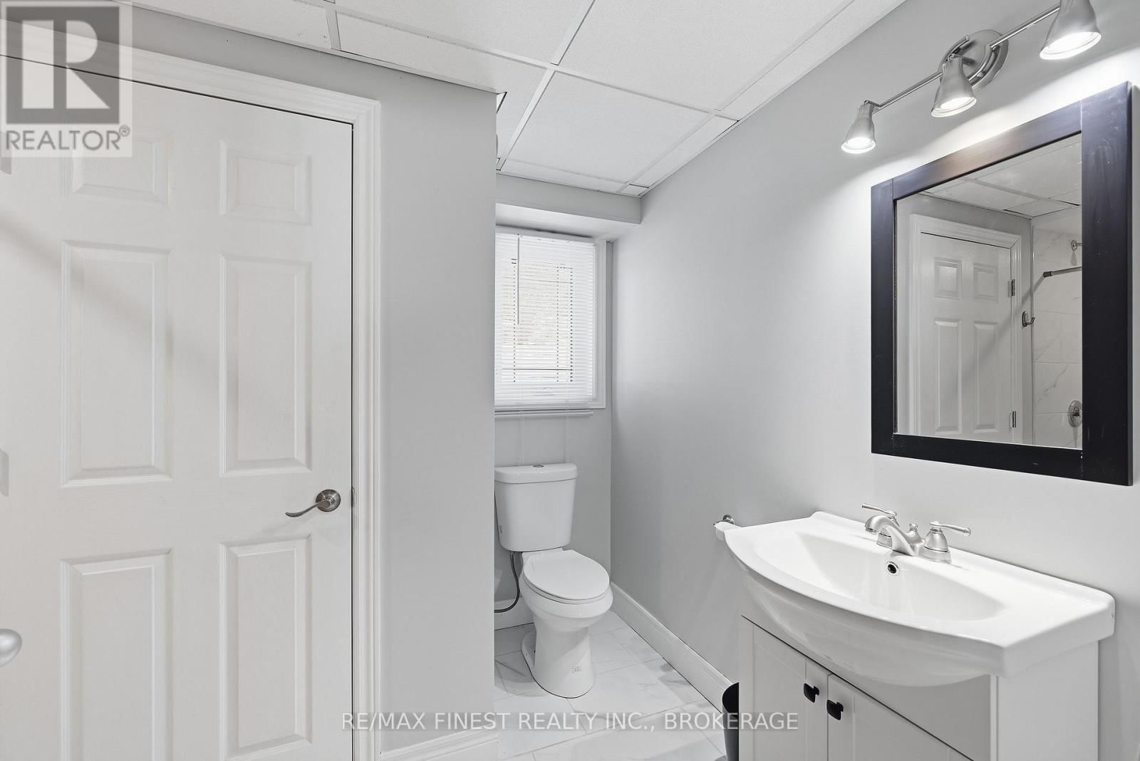 2518 RIDEAU FERRY ROAD Image 37