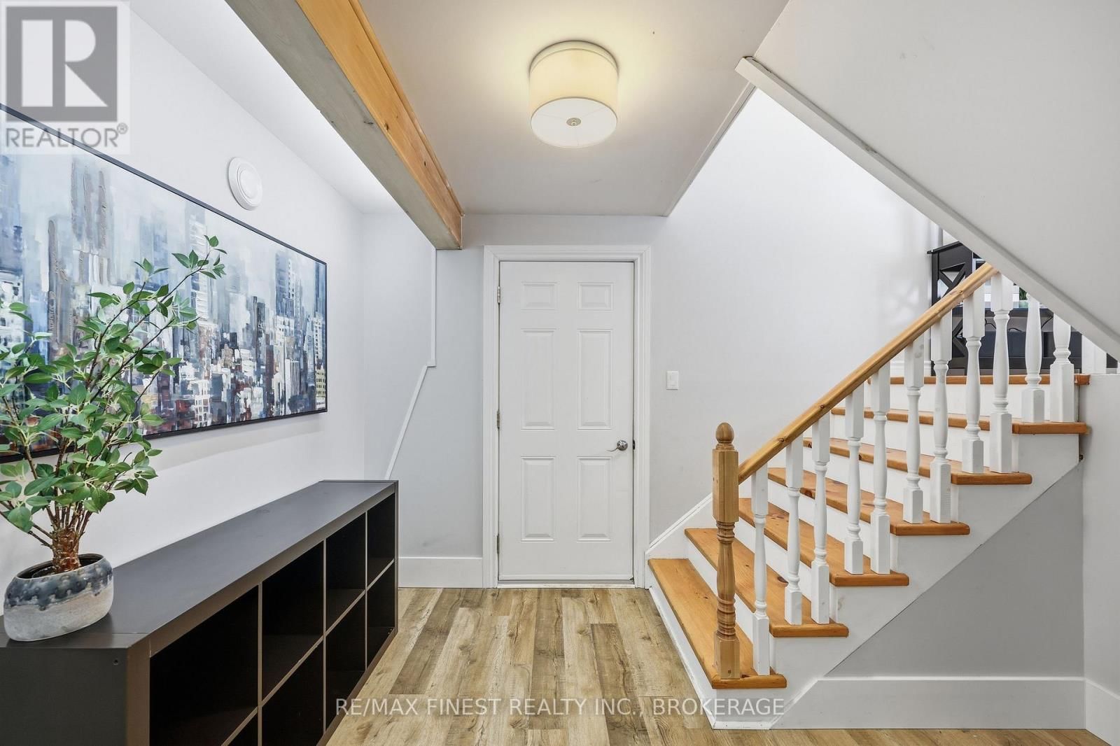 2518 RIDEAU FERRY ROAD Image 42