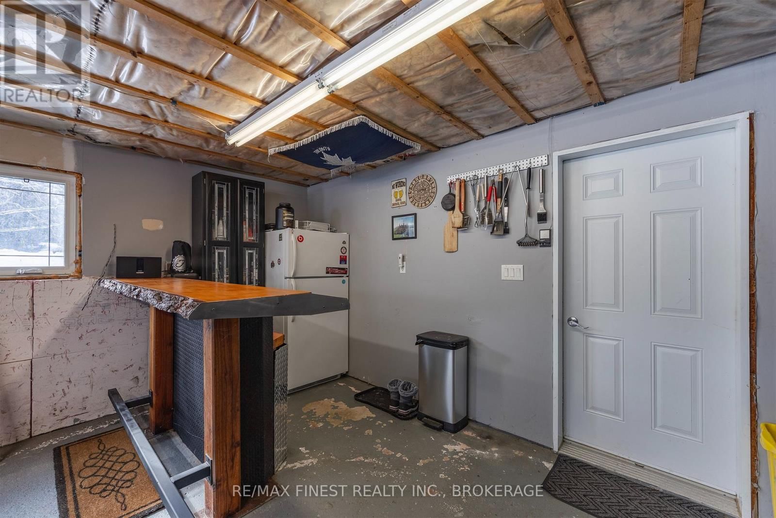 2518 RIDEAU FERRY ROAD Image 44