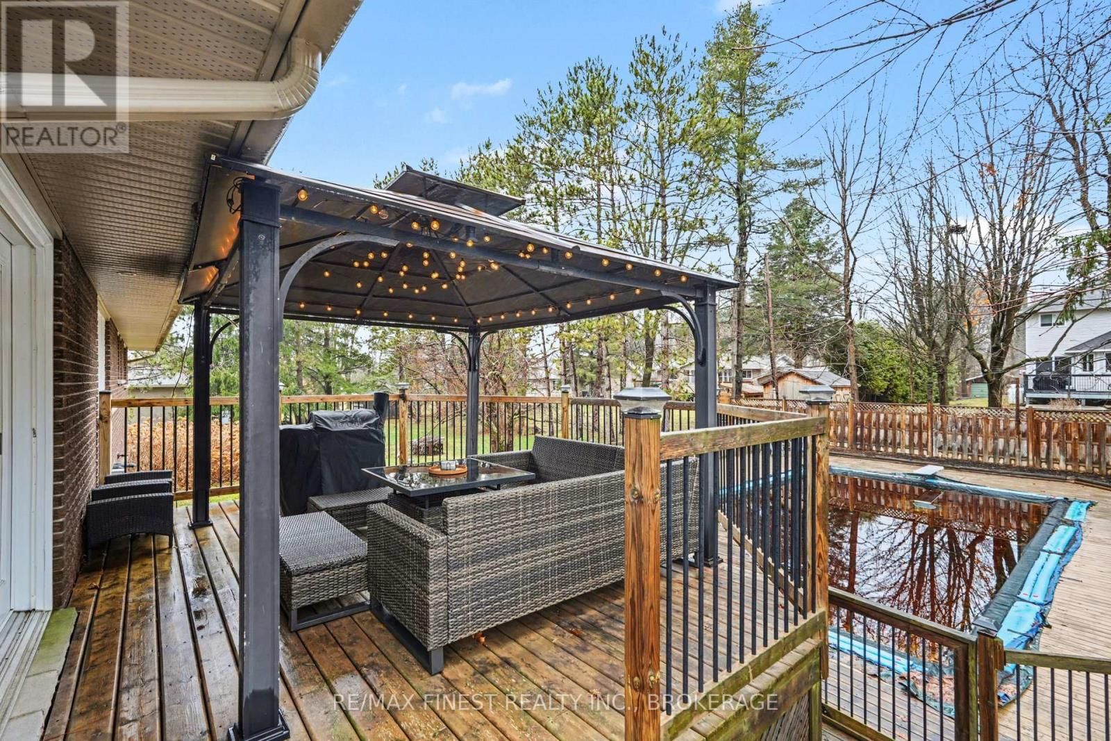 2518 RIDEAU FERRY ROAD Image 6