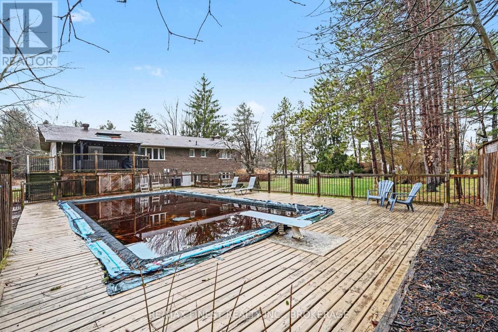 2518 RIDEAU FERRY ROAD Image 7