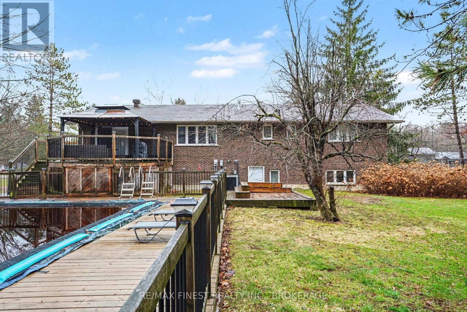 2518 RIDEAU FERRY ROAD Image 8