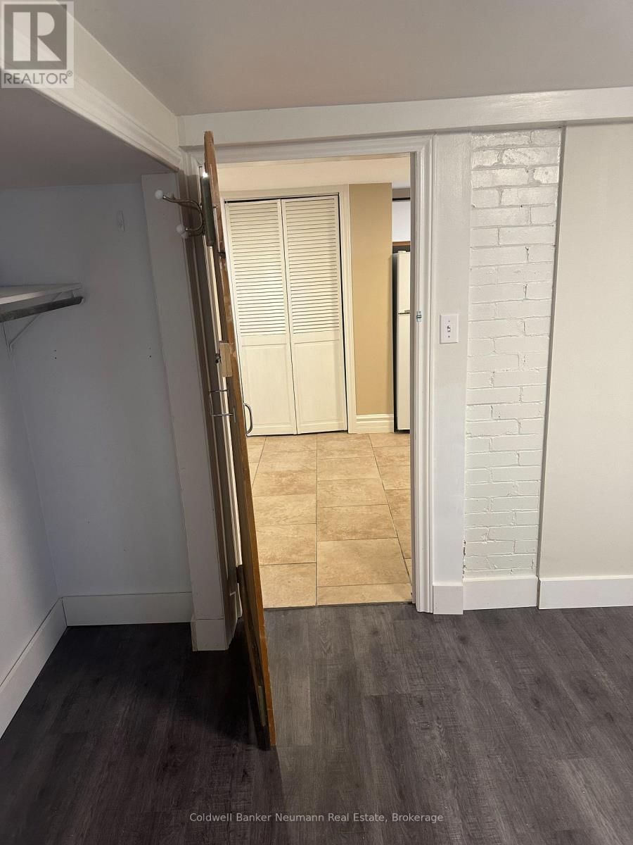 45 PAISLEY STREET Image 12