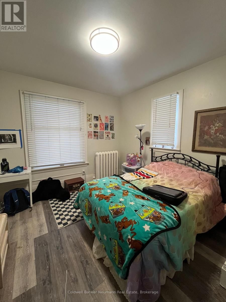 45 PAISLEY STREET Image 16