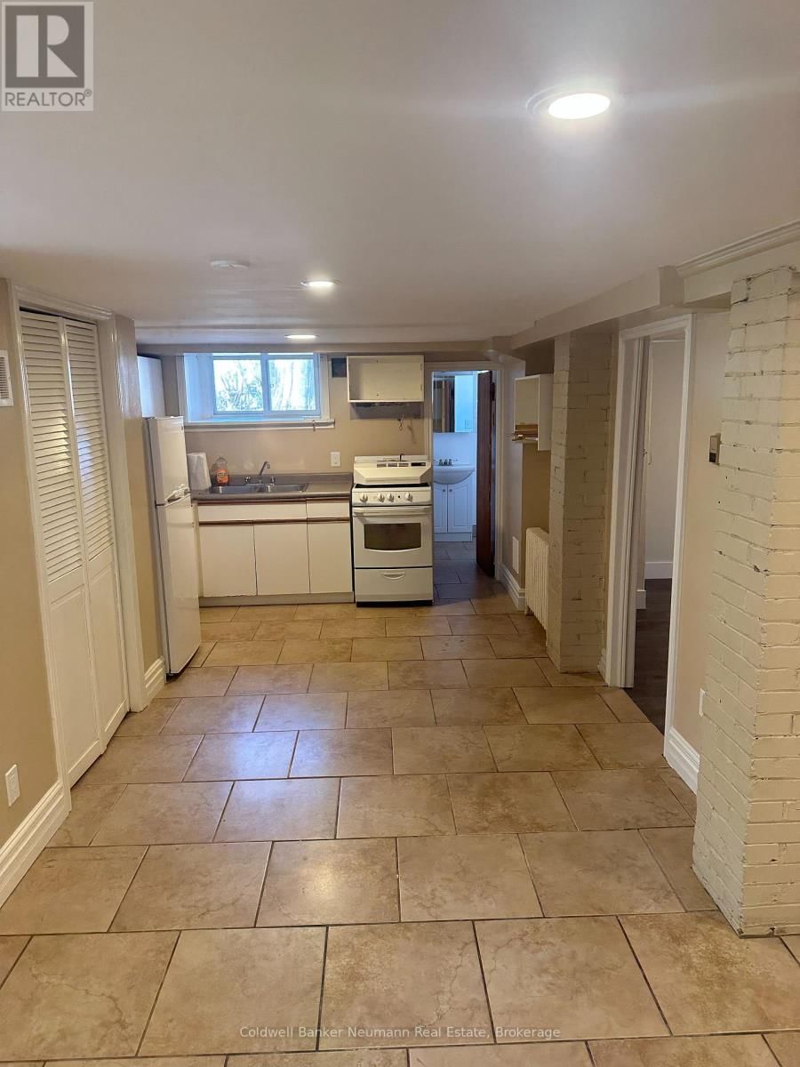 45 PAISLEY STREET Image 18