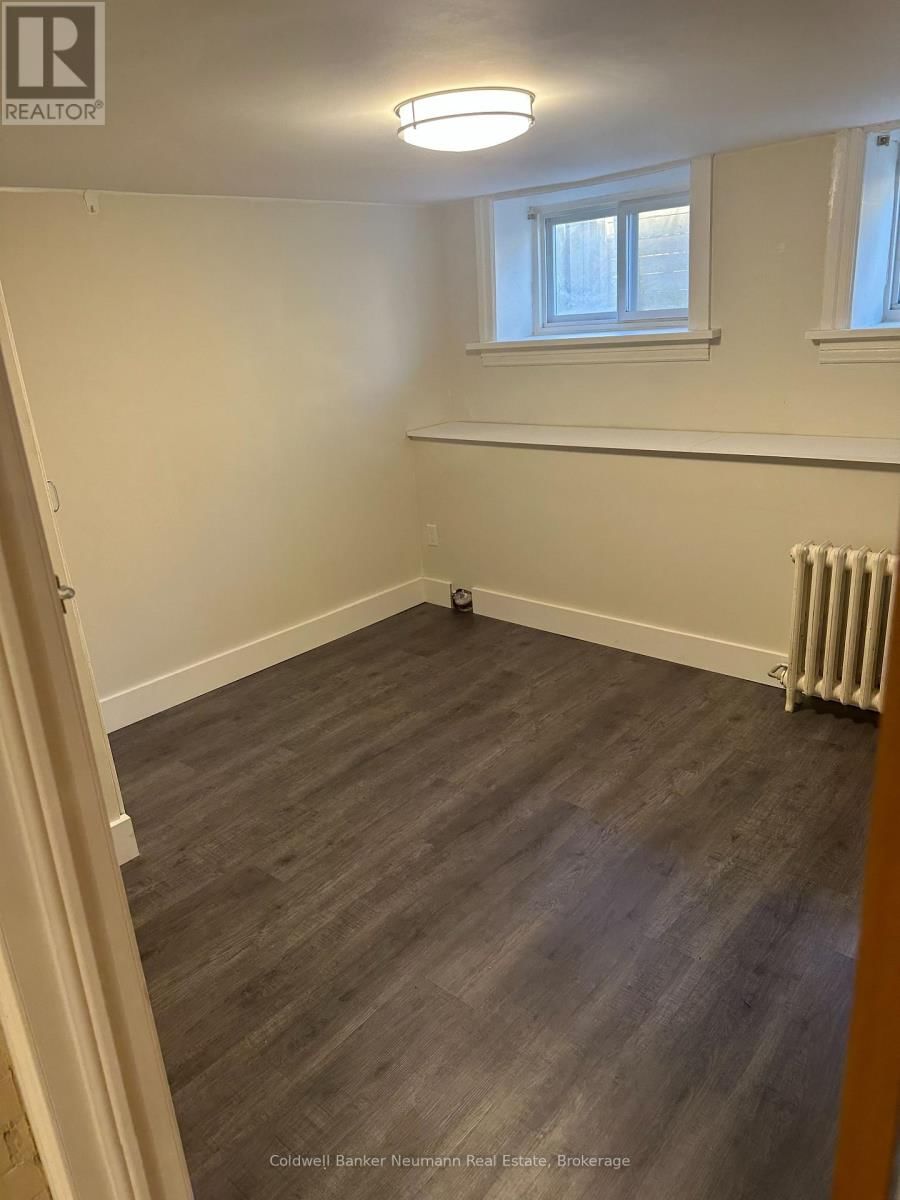 45 PAISLEY STREET Image 19