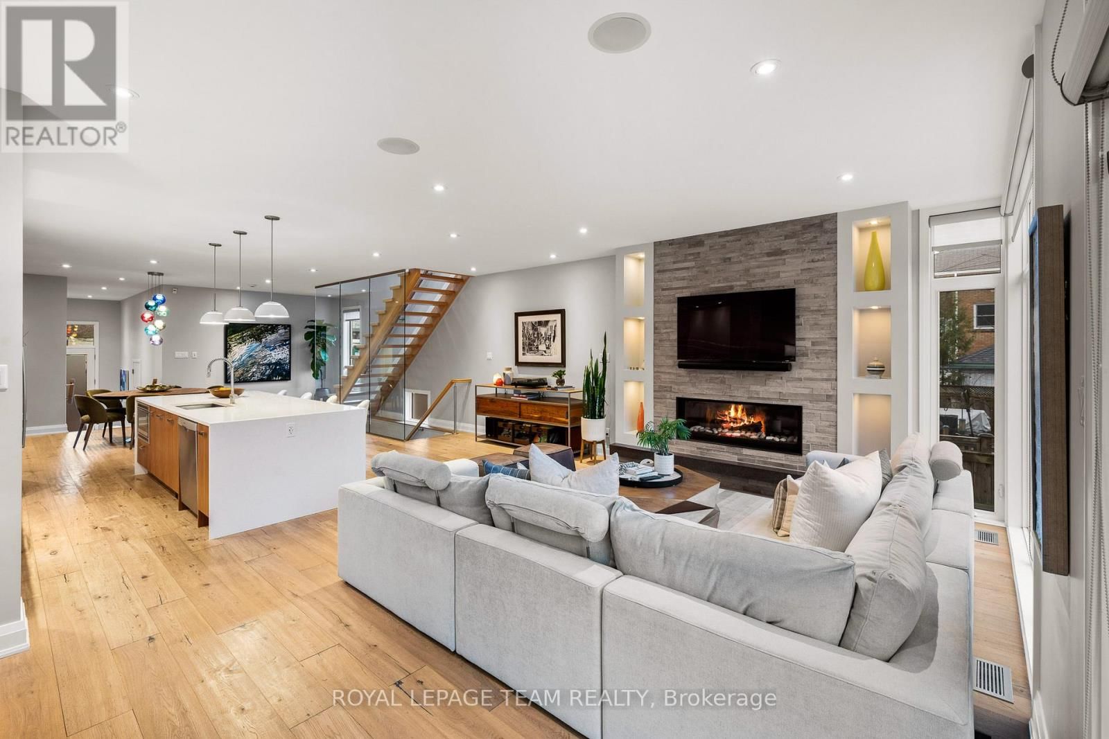 2173 WORKMAN AVENUE Image 19