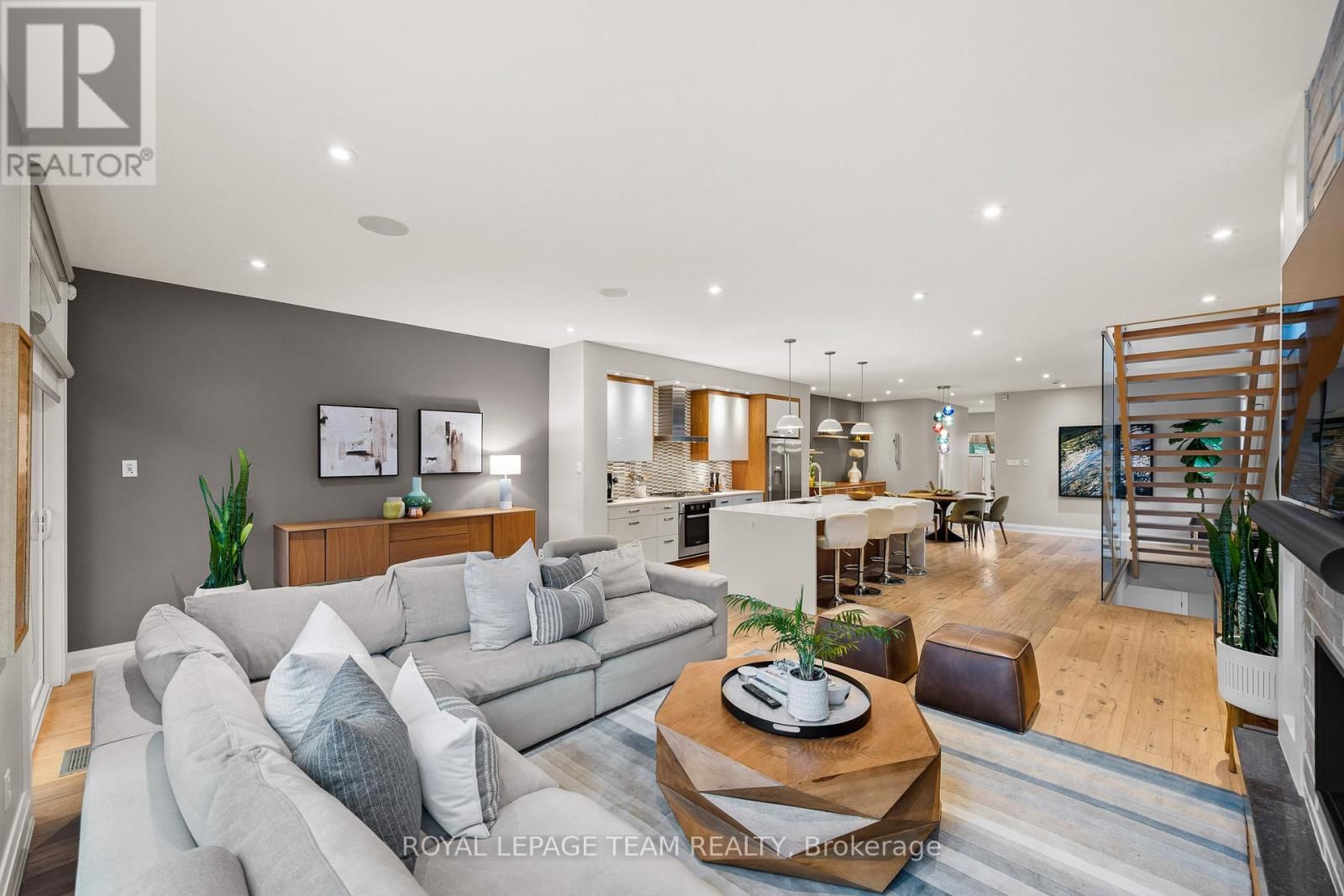 2173 WORKMAN AVENUE Image 20