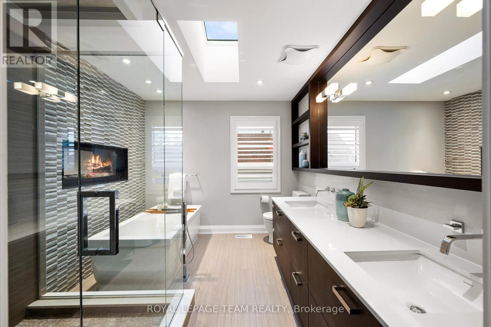 2173 WORKMAN AVENUE Image 26