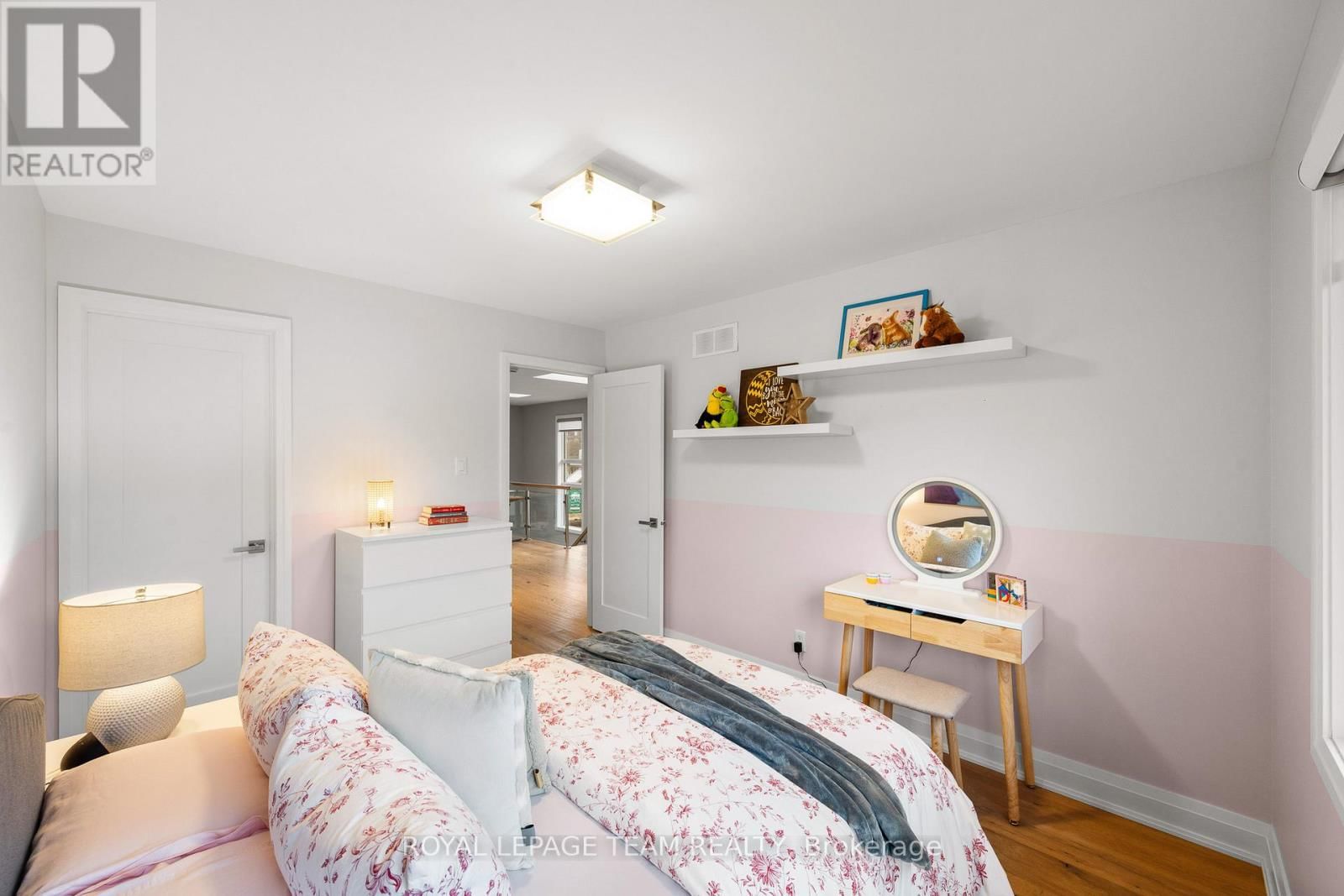 2173 WORKMAN AVENUE Image 32