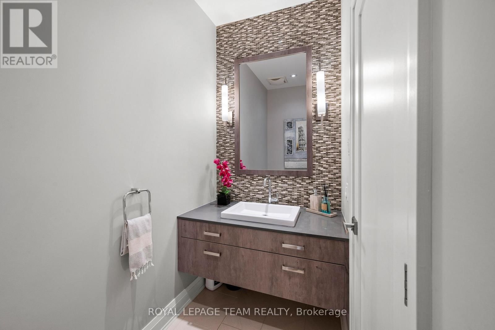 2173 WORKMAN AVENUE Image 6