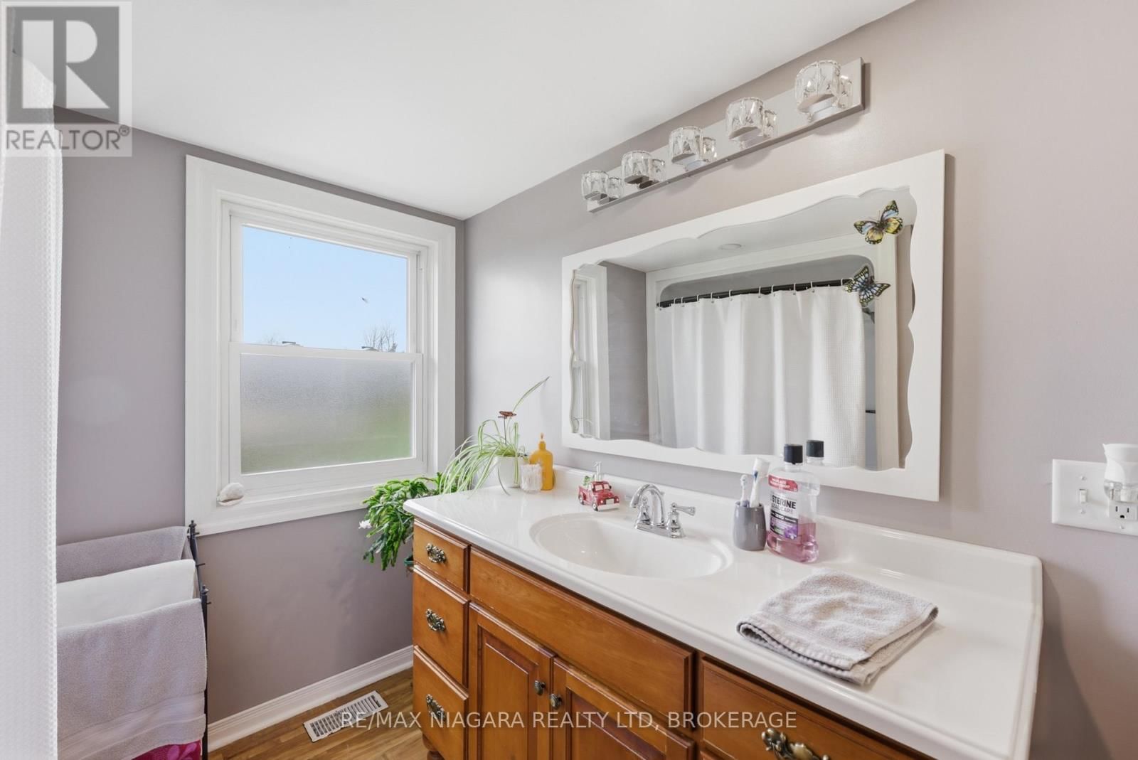 566 HOLLOWAY BAY ROAD Image 14