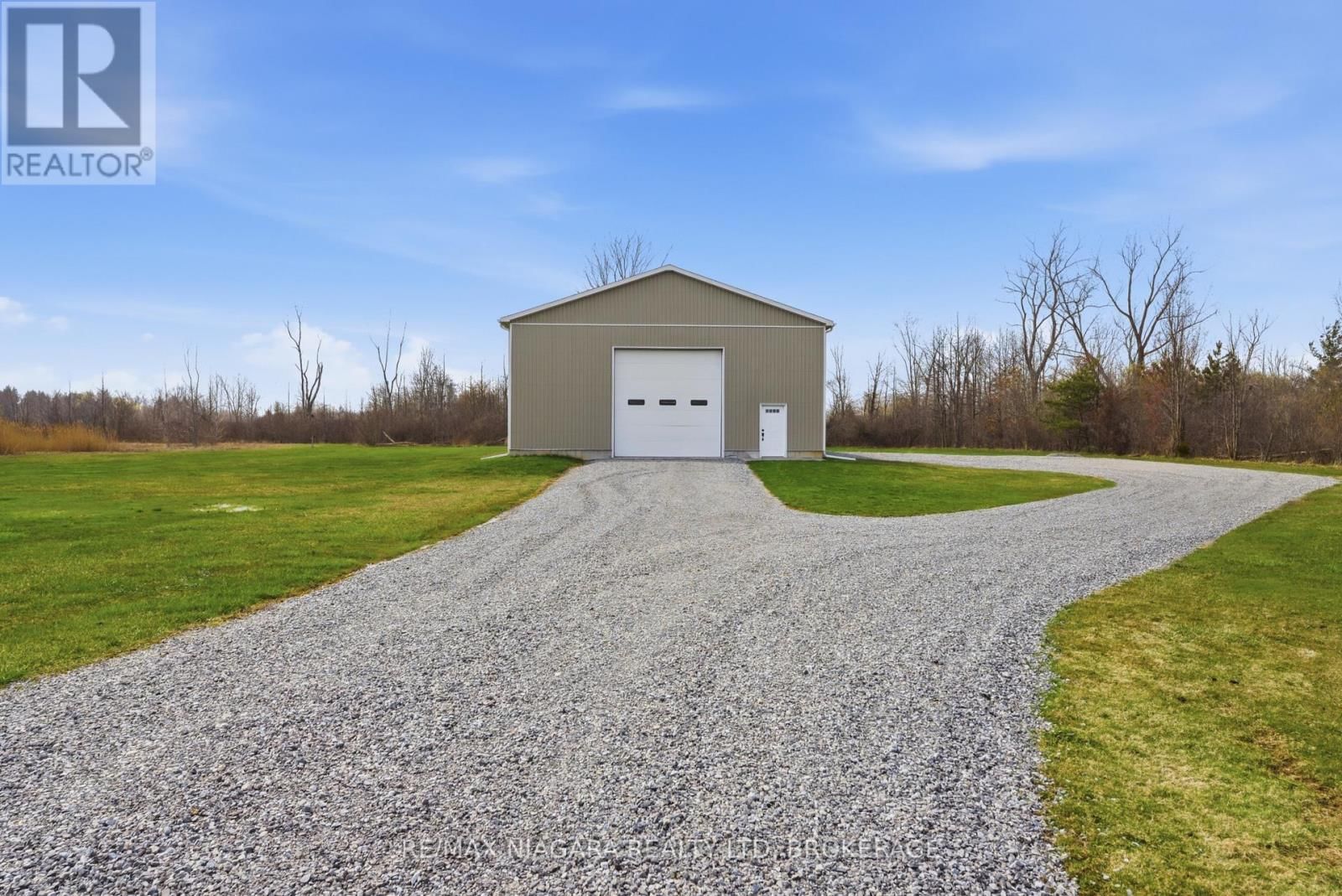 566 HOLLOWAY BAY ROAD Image 24