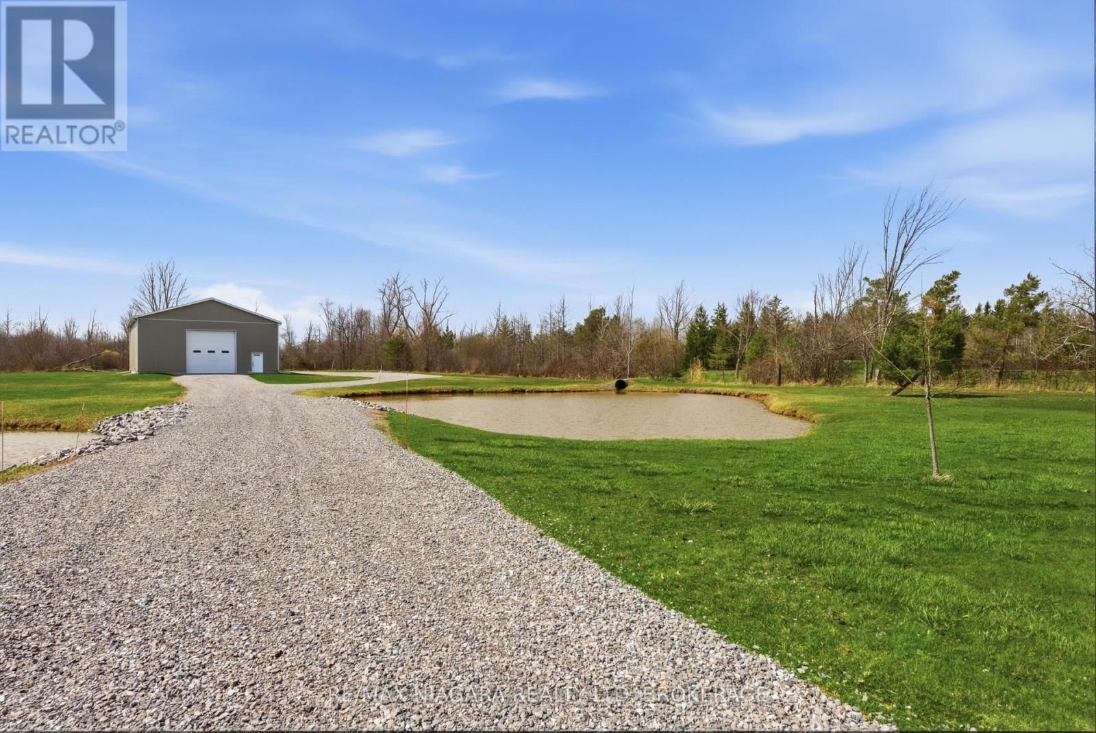 566 HOLLOWAY BAY ROAD Image 27