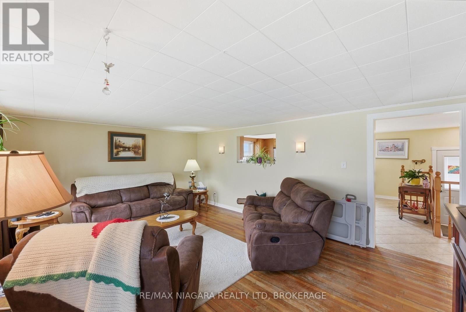 566 HOLLOWAY BAY ROAD Image 6