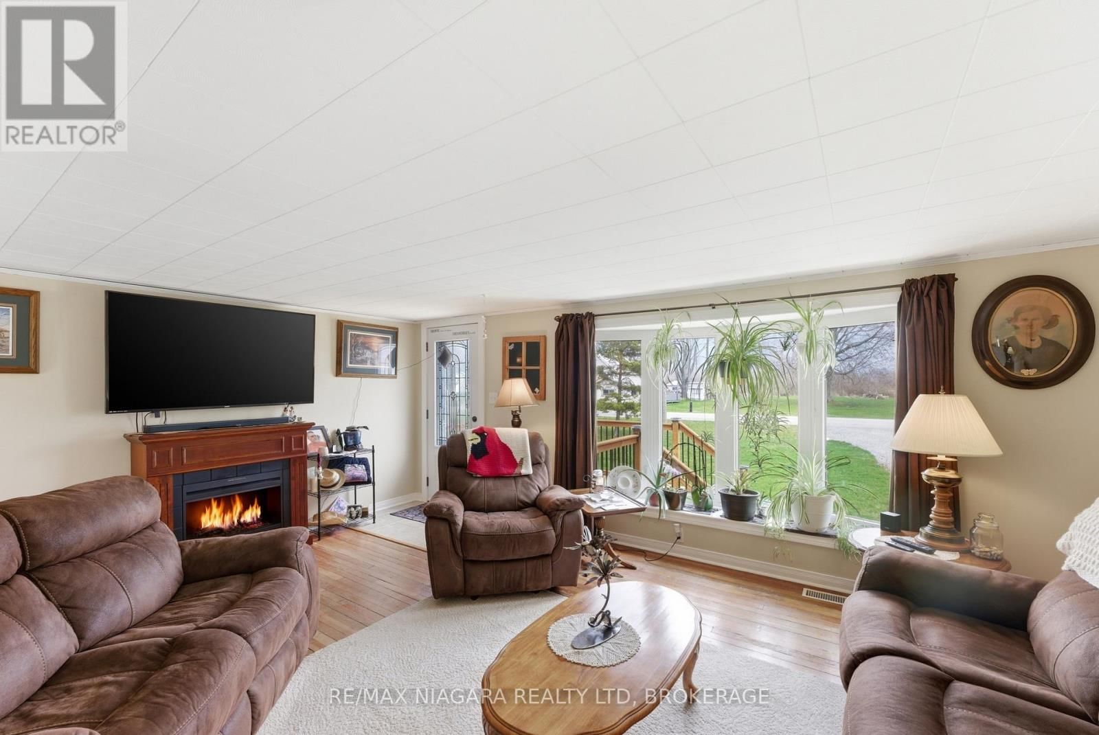 566 HOLLOWAY BAY ROAD Image 7