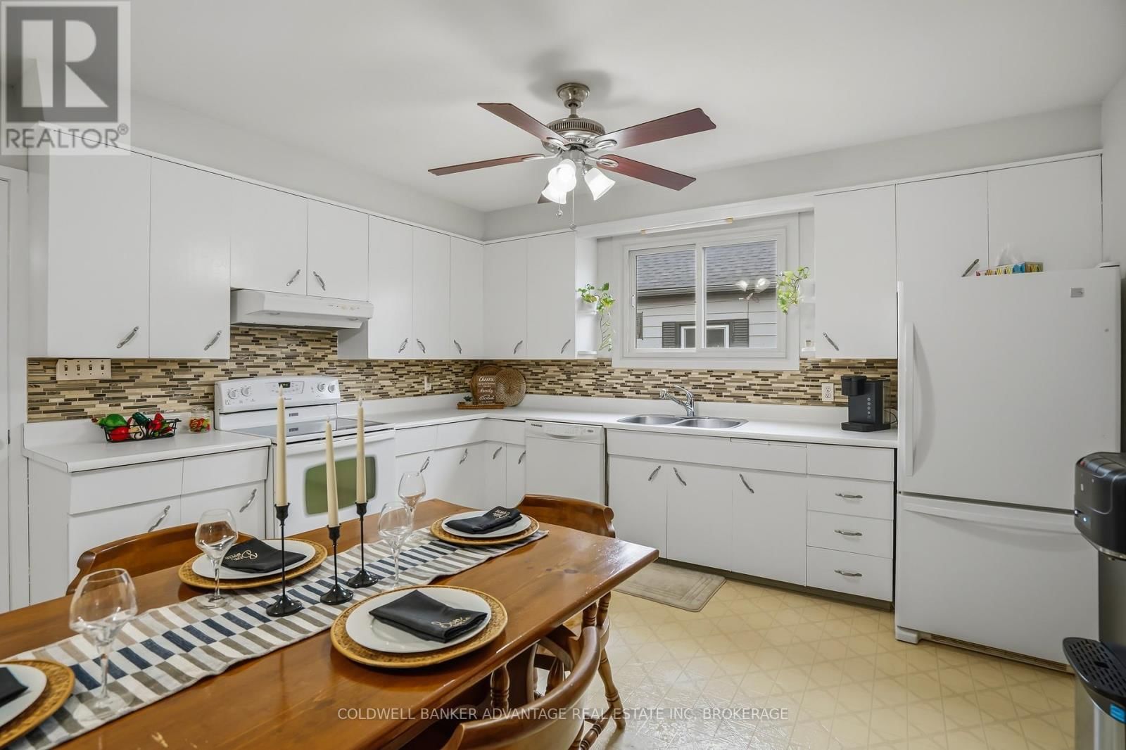 166 CROWLAND AVENUE Image 10