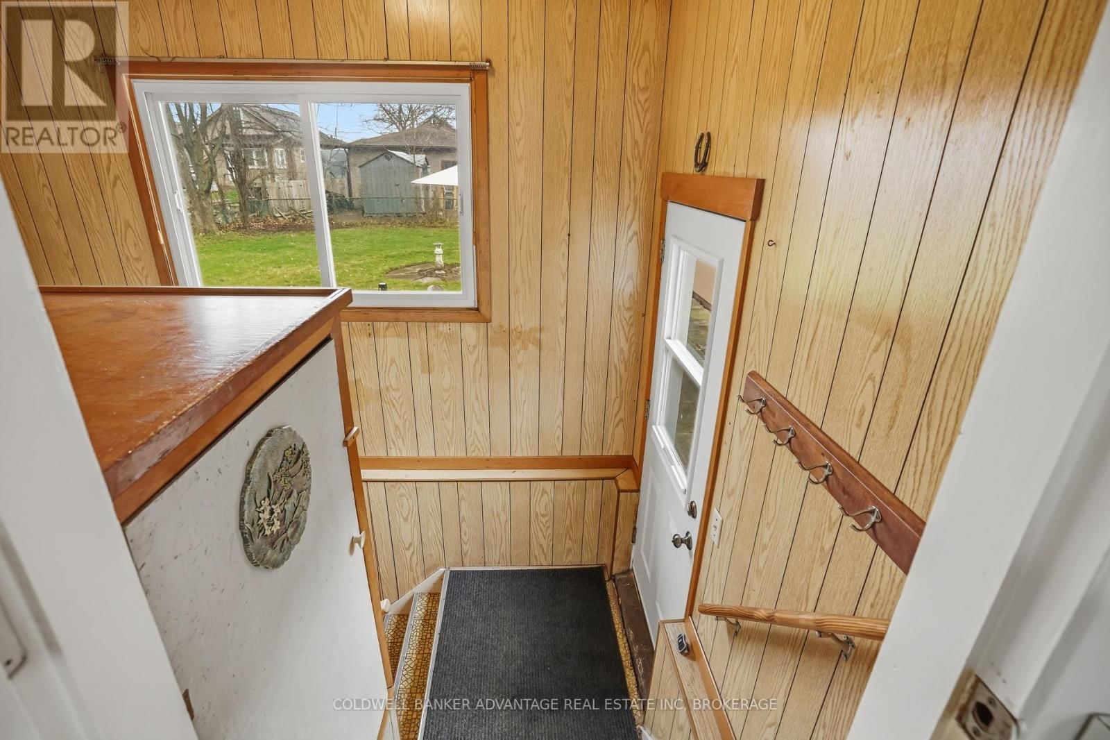 166 CROWLAND AVENUE Image 19