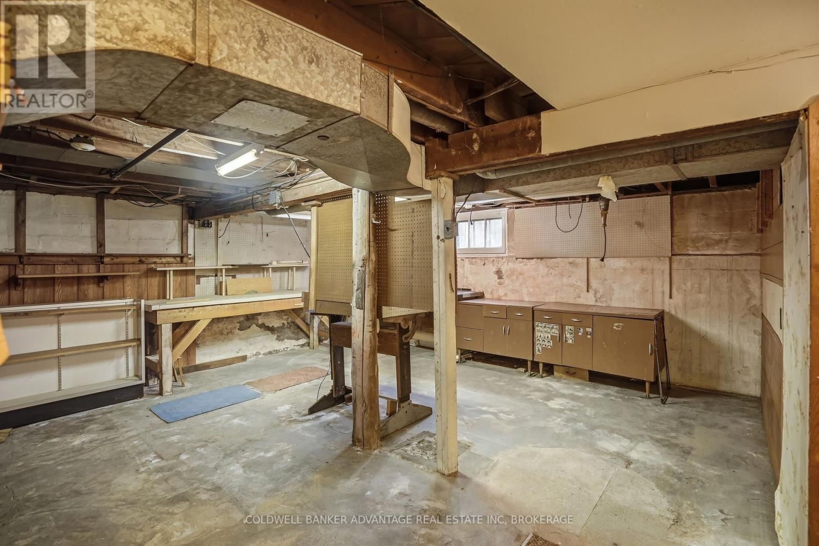 166 CROWLAND AVENUE Image 24